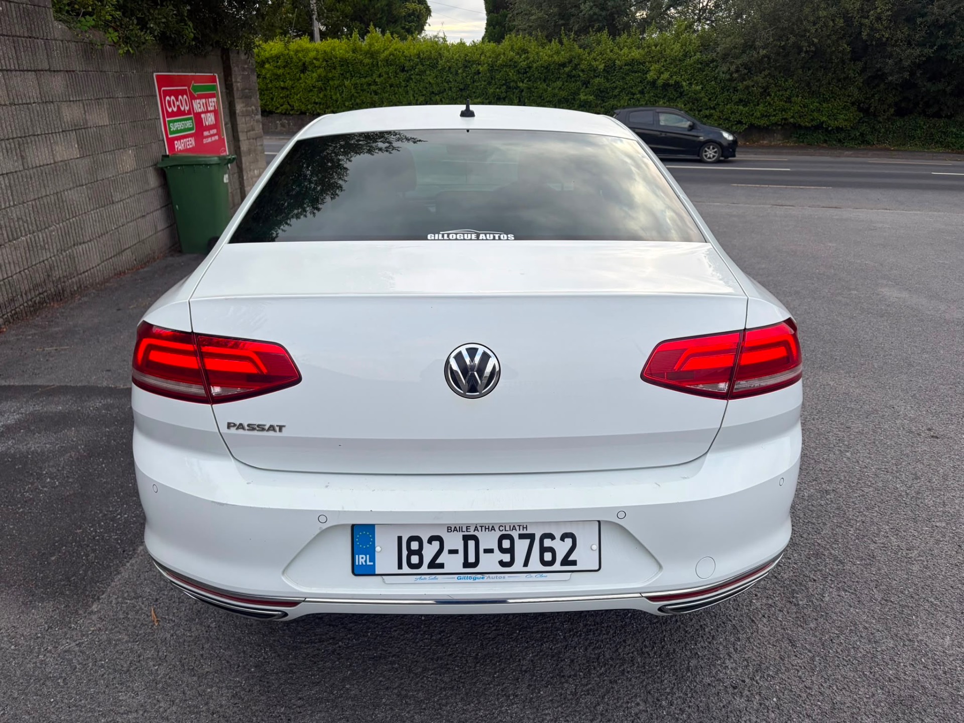 Volkswagen Passat R-Line 1.6 TDI thumbnail 5